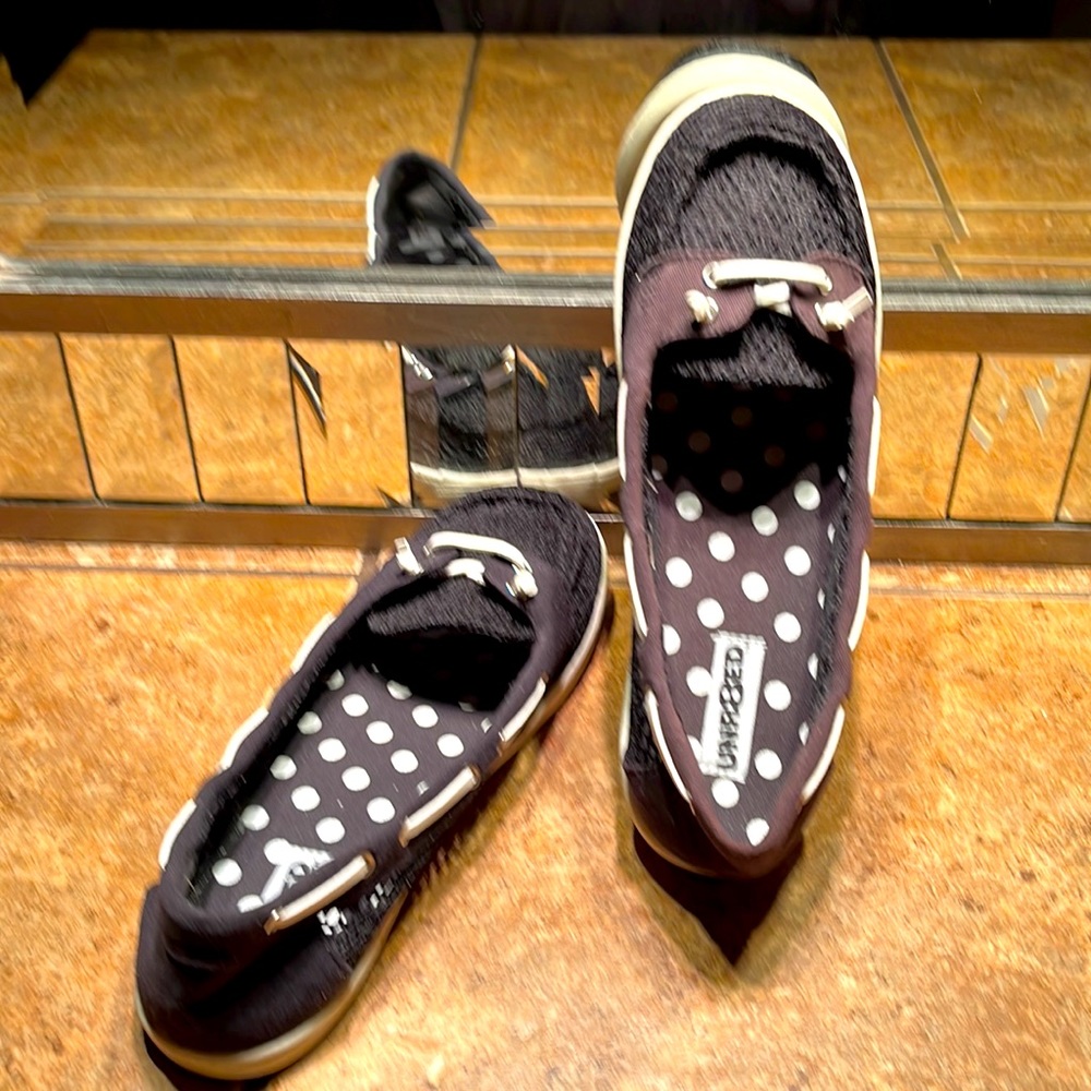 NWOT Black & White Flats - Picture 3 of 4